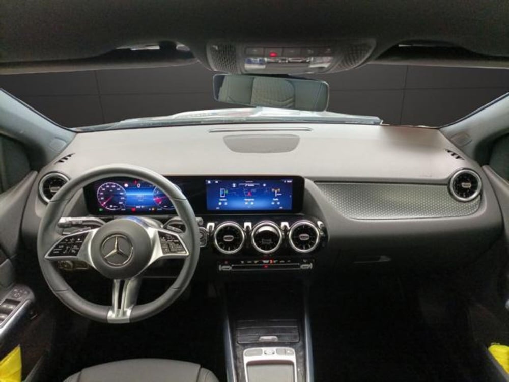 Mercedes-Benz Classe B usata a Milano (11)