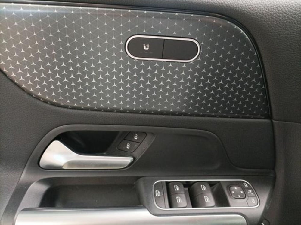 Mercedes-Benz Classe B usata a Milano (15)