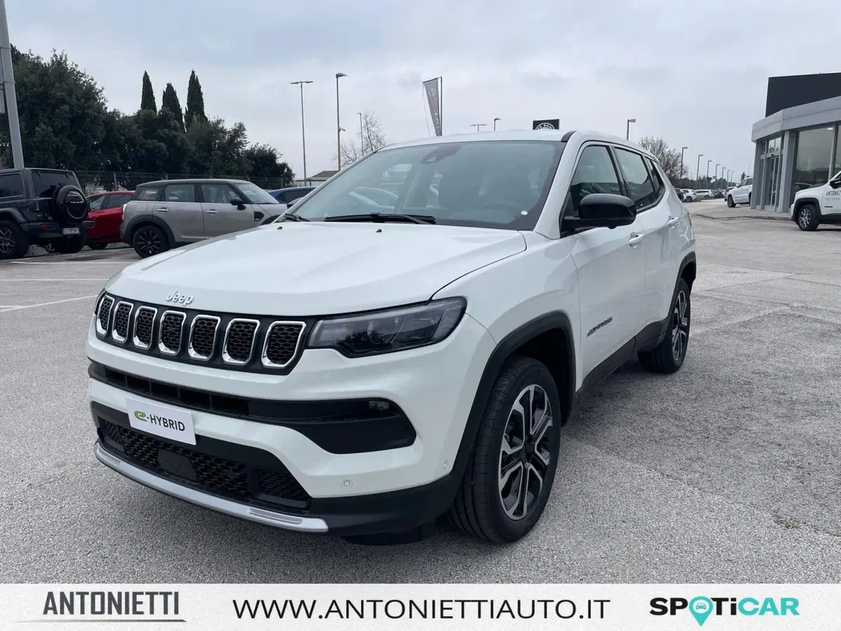 Jeep Compass nuova a Ancona