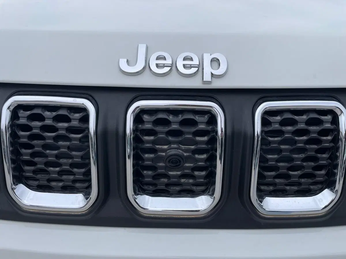 Jeep Compass nuova a Ancona (10)
