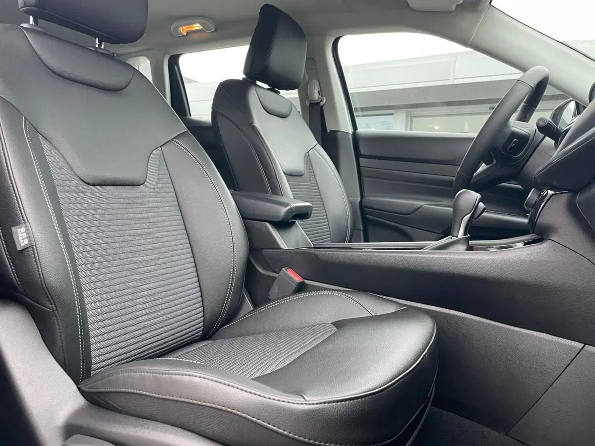Jeep Compass nuova a Ancona (17)