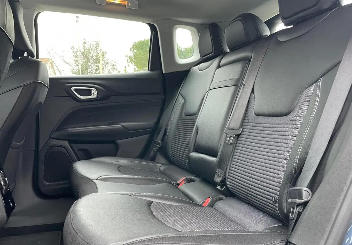 Jeep Compass nuova a Ancona (20)