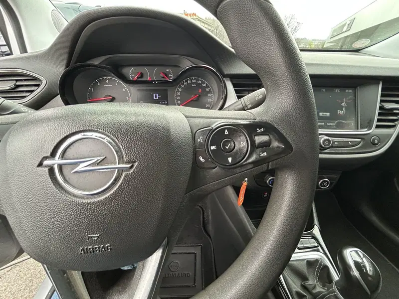 Opel Crossland X usata a Modena (13)