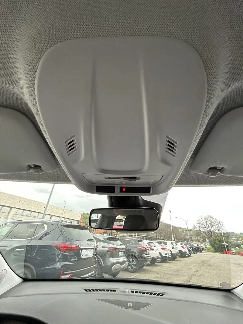 Opel Crossland X usata a Modena (16)