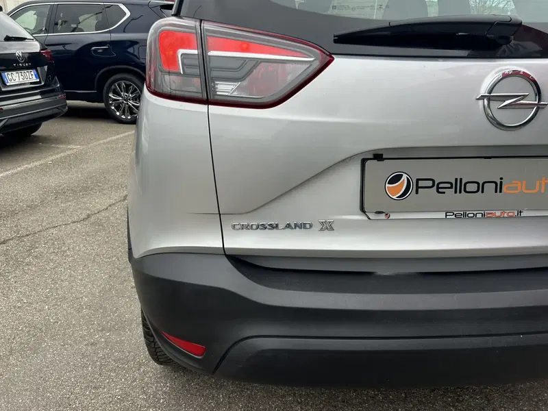 Opel Crossland X usata a Modena (5)