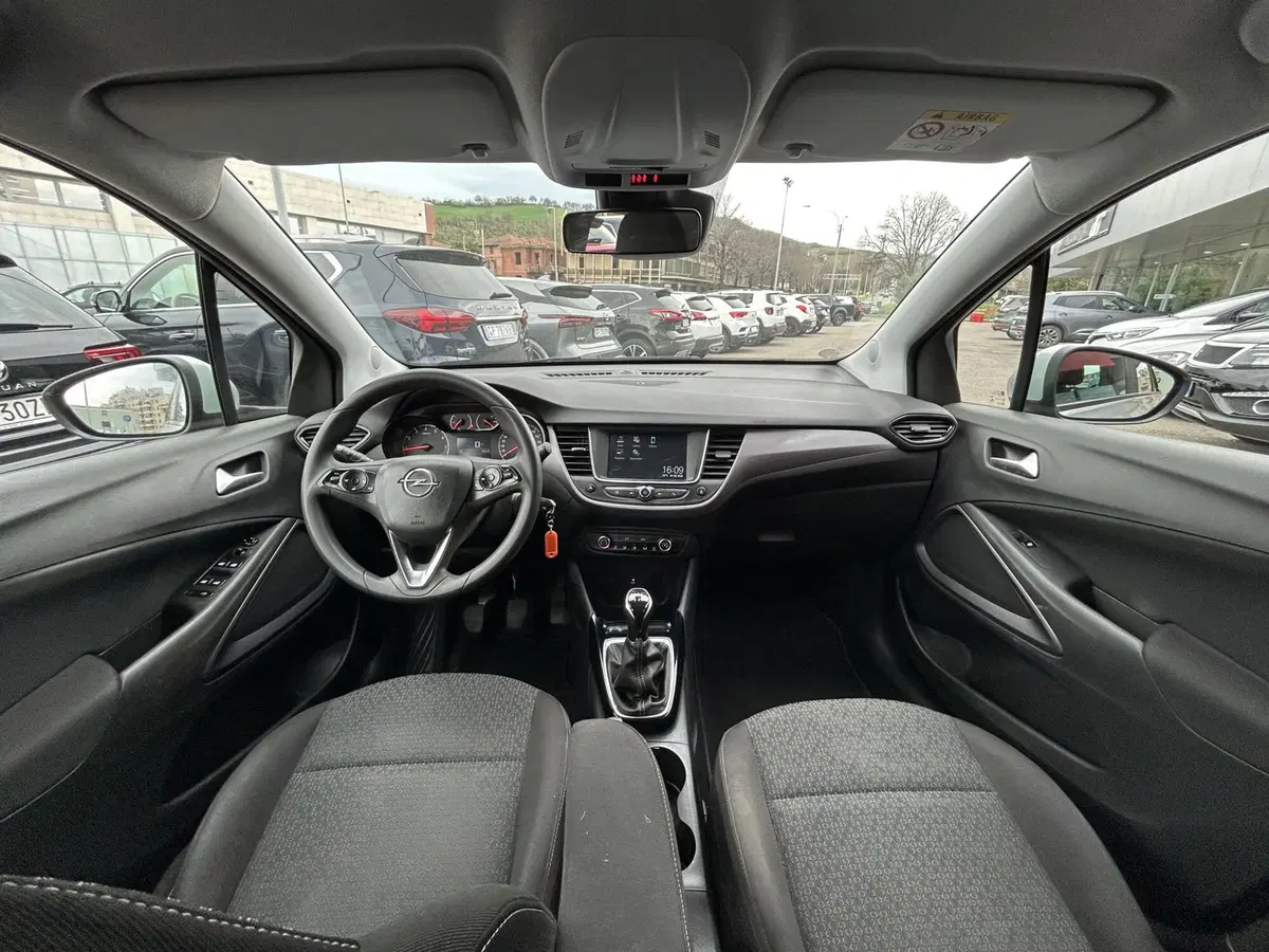 Opel Crossland X usata a Modena (8)