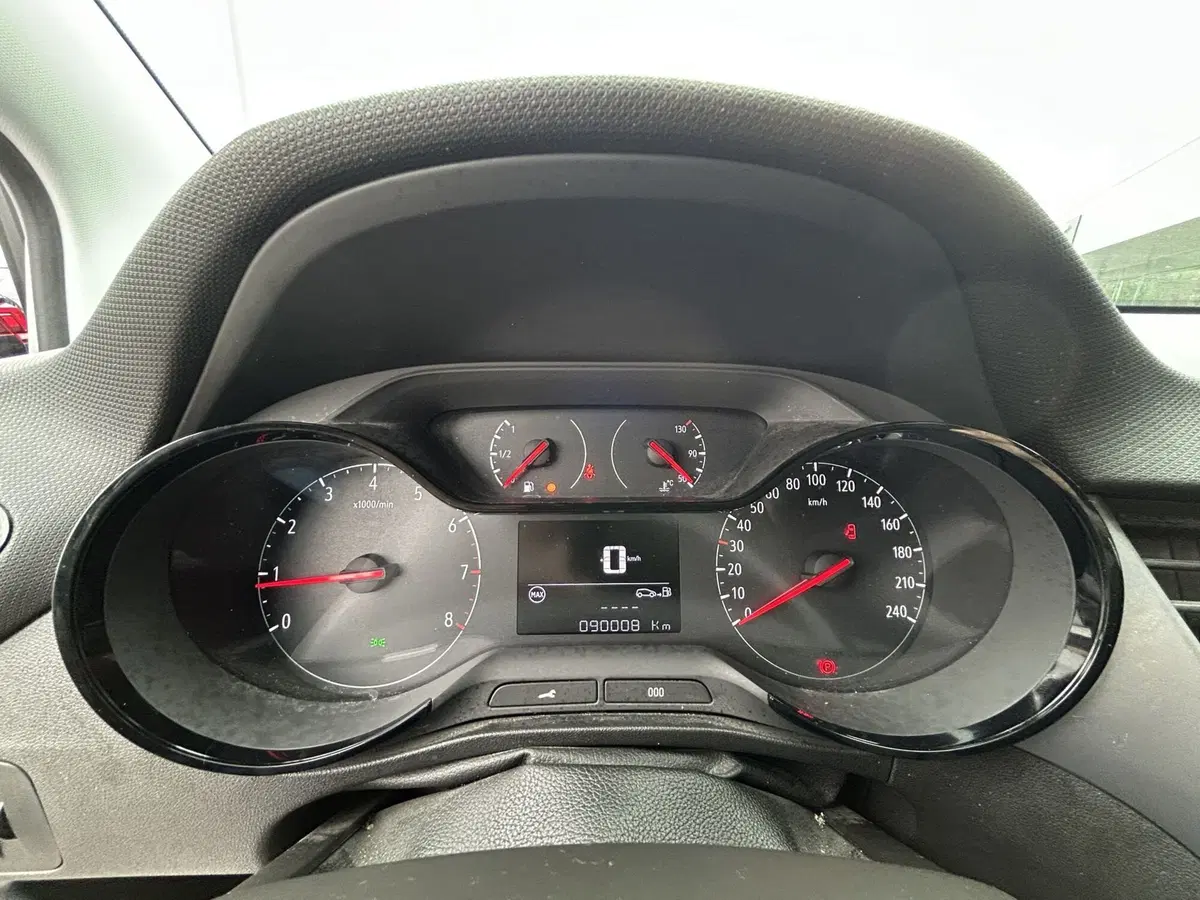 Opel Crossland X usata a Modena (9)