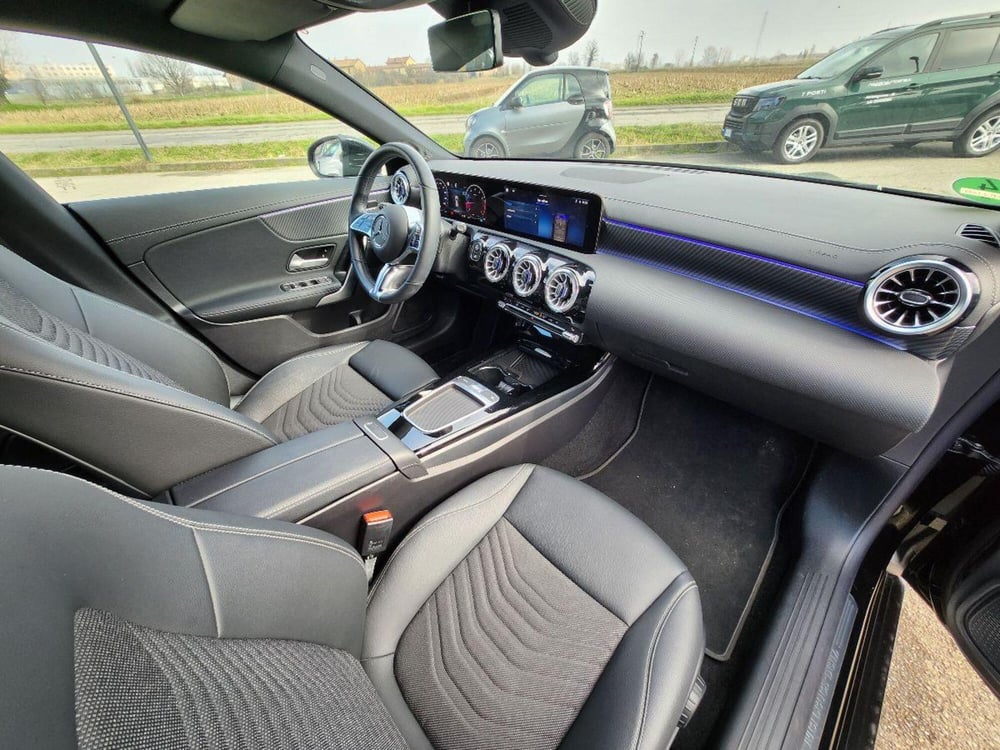 Mercedes-Benz CLA Shooting Brake usata a Milano (10)