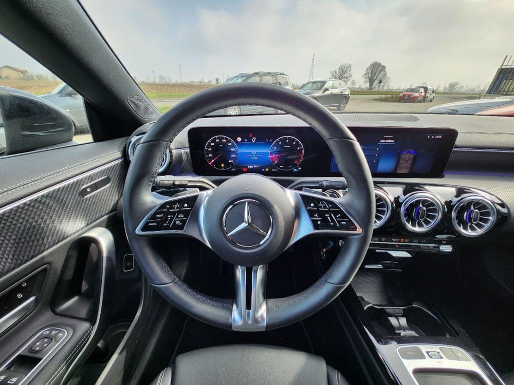 Mercedes-Benz CLA Shooting Brake usata a Milano (12)