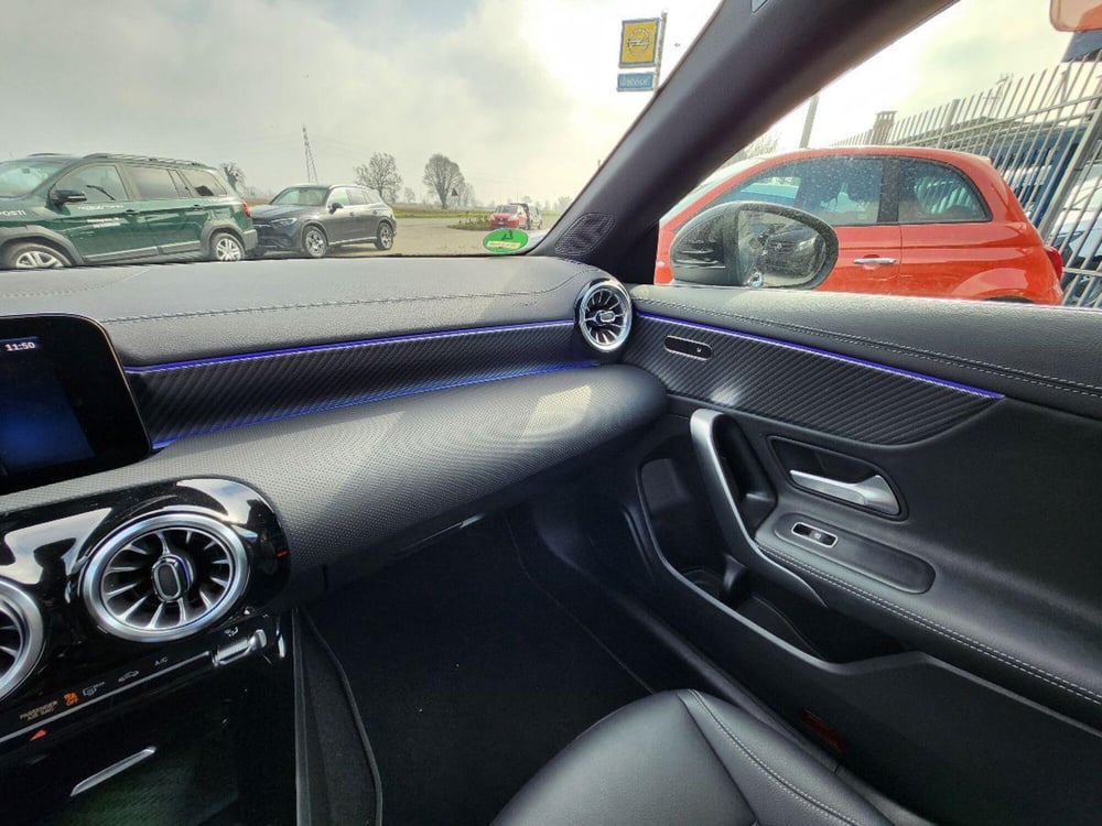 Mercedes-Benz CLA Shooting Brake usata a Milano (14)