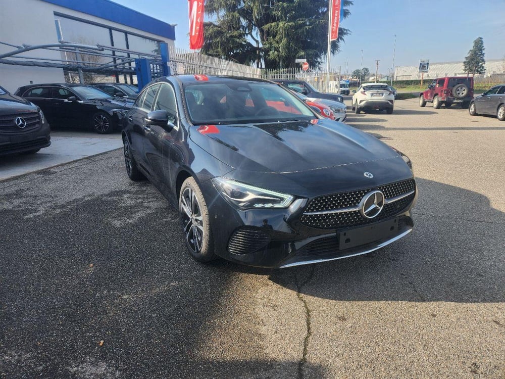 Mercedes-Benz CLA Shooting Brake usata a Milano (3)