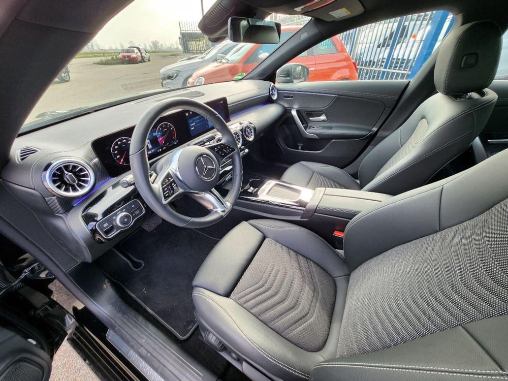 Mercedes-Benz CLA Shooting Brake usata a Milano (7)
