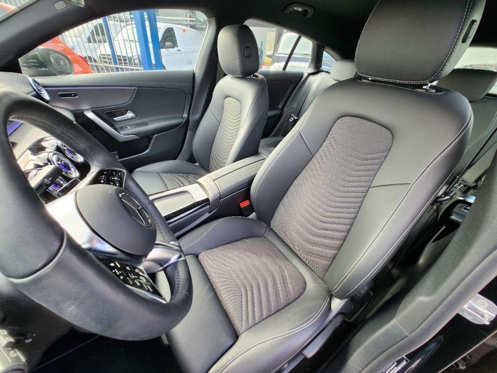 Mercedes-Benz CLA Shooting Brake usata a Milano (8)
