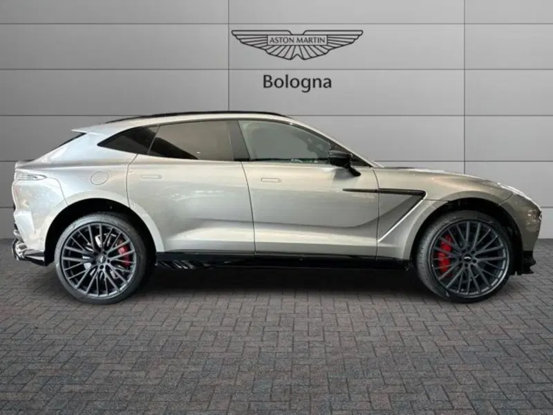 Aston Martin DBX usata a Bologna (2)