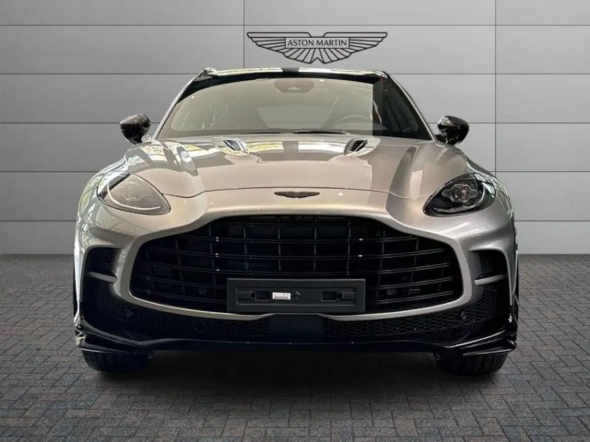 Aston Martin DBX usata a Bologna (4)