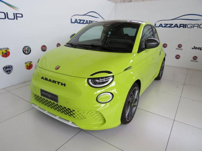 Abarth 500e Cabrio nuova a Lodi