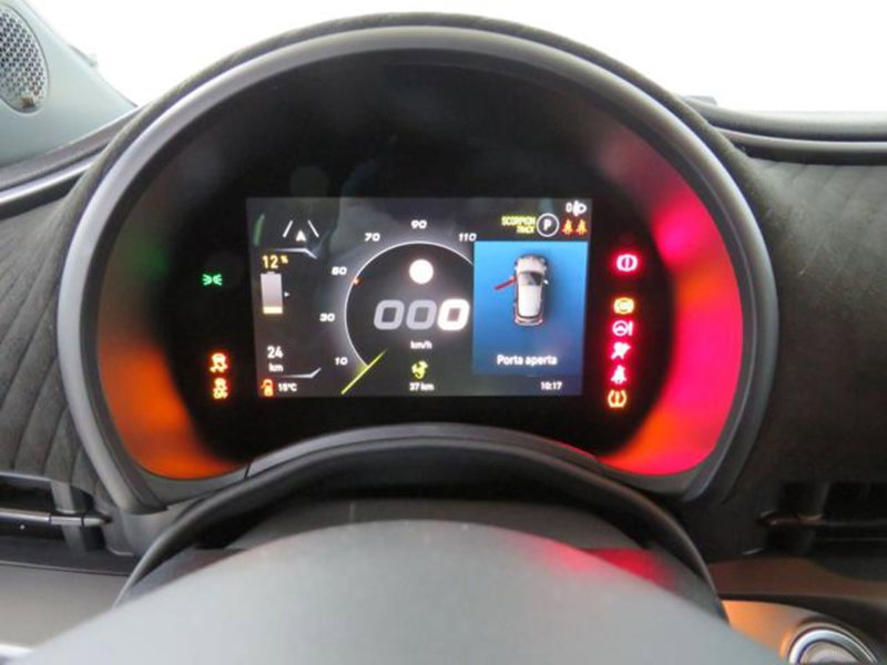 Abarth 500e Cabrio nuova a Lodi (11)