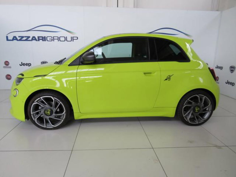 Abarth 500e Cabrio nuova a Lodi (3)