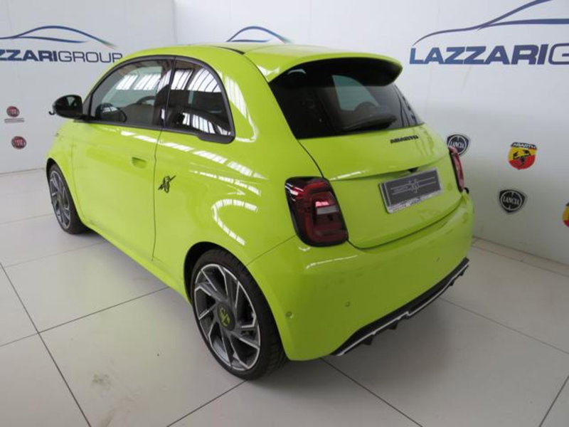 Abarth 500e Cabrio nuova a Lodi (4)
