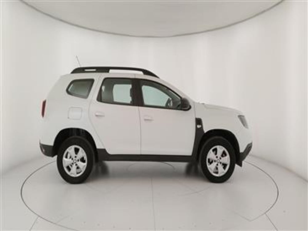 Dacia Duster usata a Bari (9)