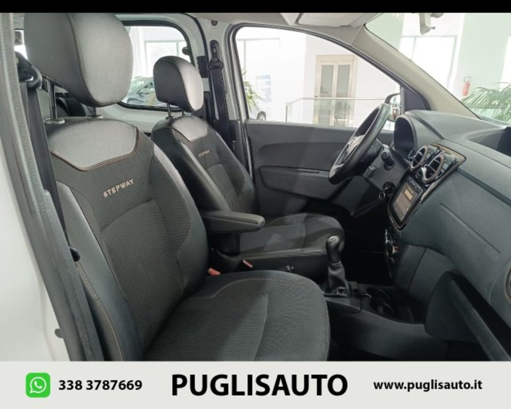 Dacia Dokker usata a Catania (13)