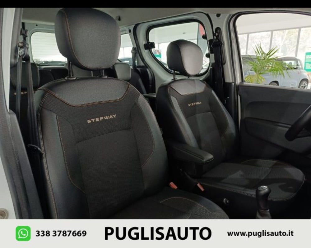 Dacia Dokker usata a Catania (15)