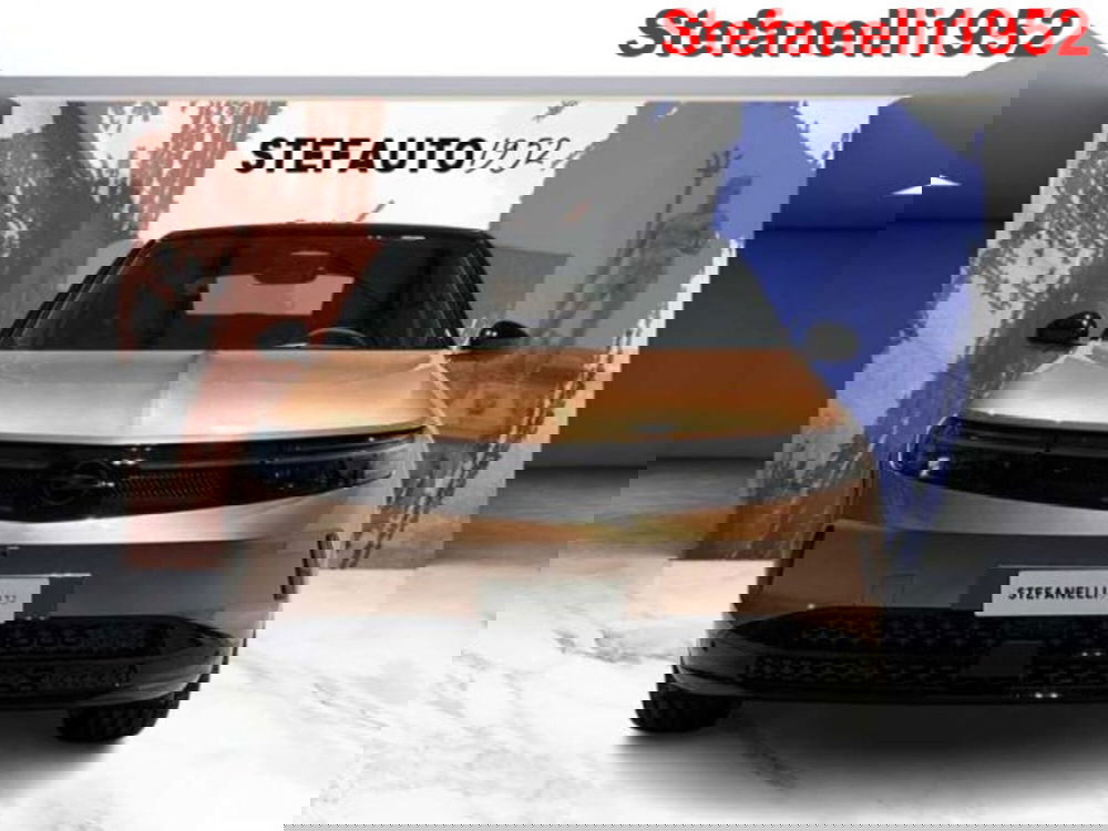 Opel Grandland nuova a Bologna (4)