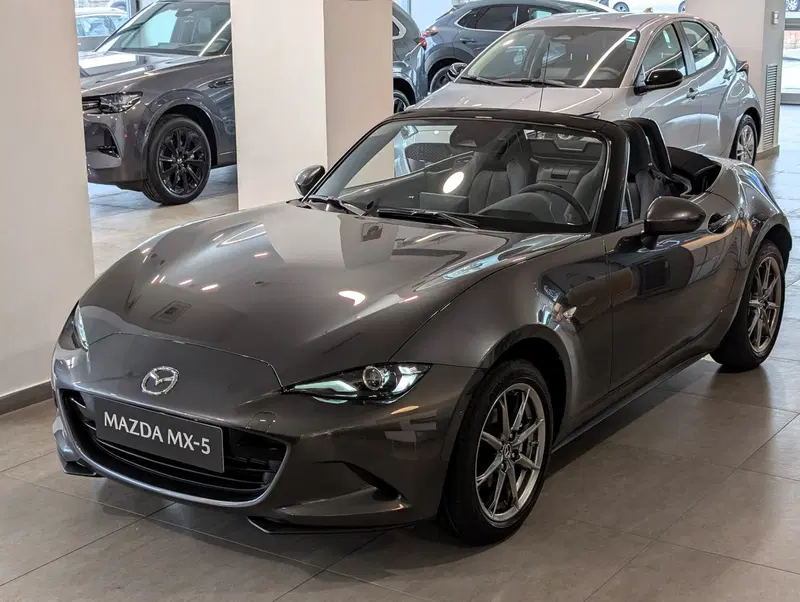 Mazda MX-5 nuova a Napoli