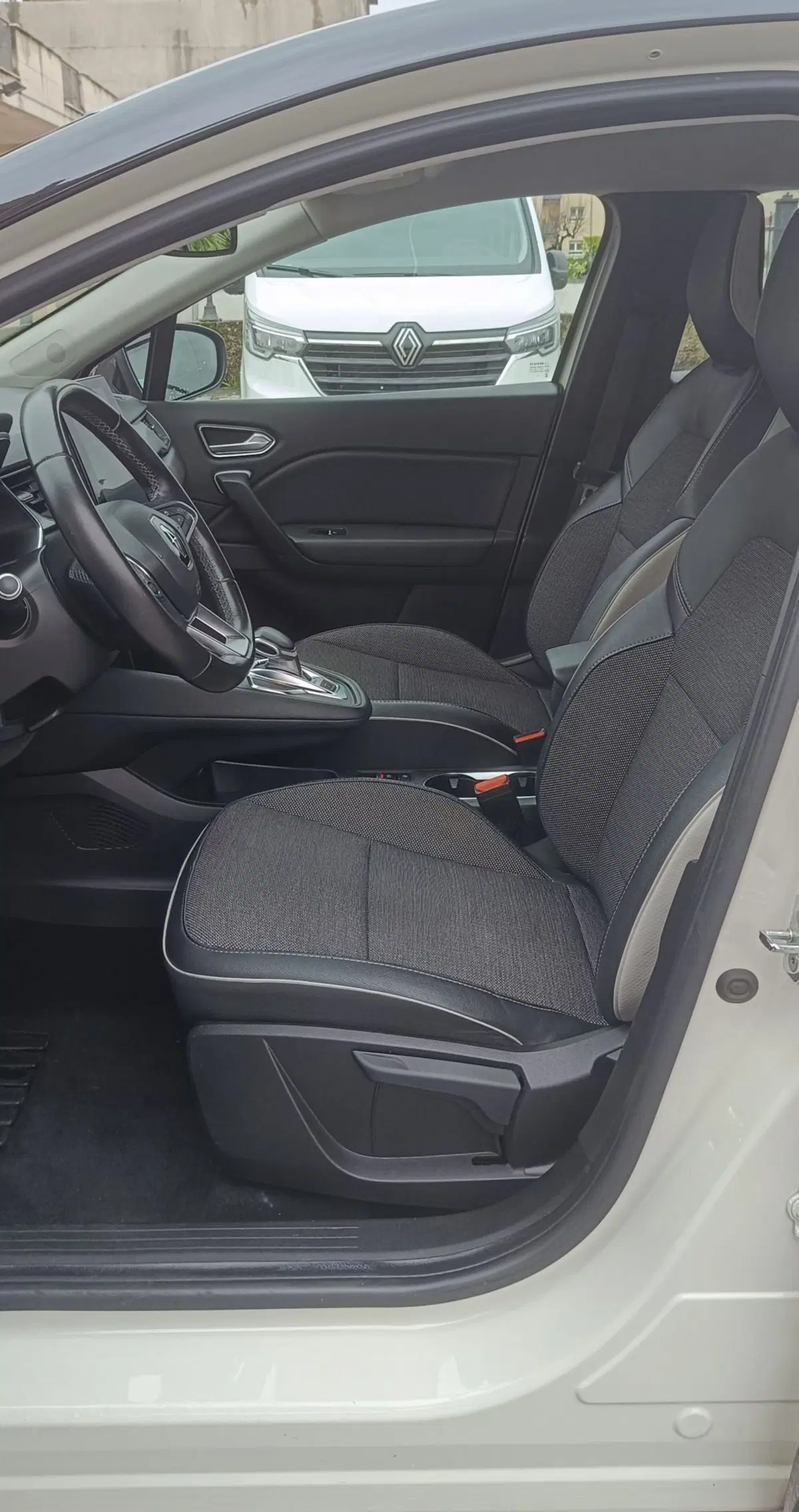 Renault Captur usata a Frosinone (10)