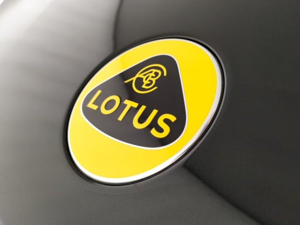 Lotus Emeya nuova a Modena (7)