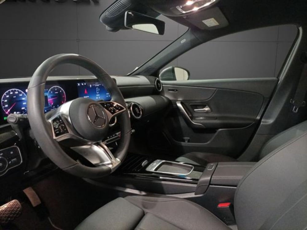 Mercedes-Benz Classe A Sedan usata a Milano (11)