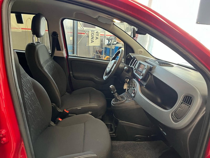 Fiat Panda Cross usata a Milano (12)