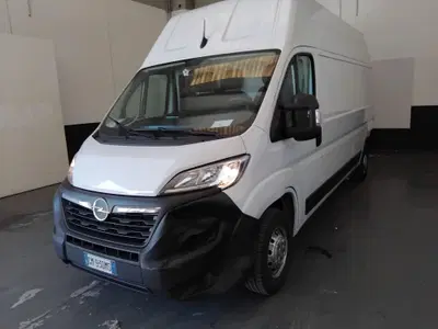Opel Movano Furgone Heavy 35 L3H3 2.2 Bluehdi 140cv S&amp;S del 2023 usata a Milano