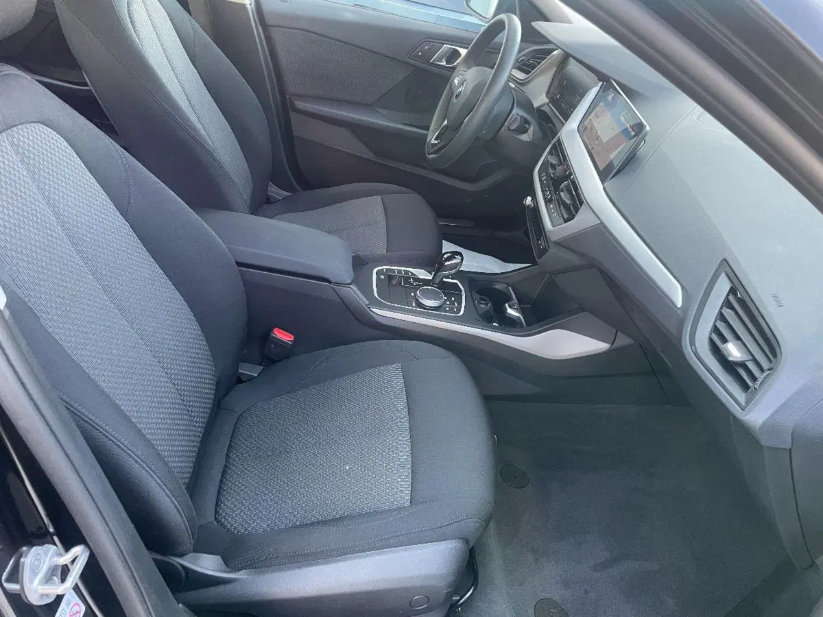 BMW Serie 1 usata a Lecce (17)