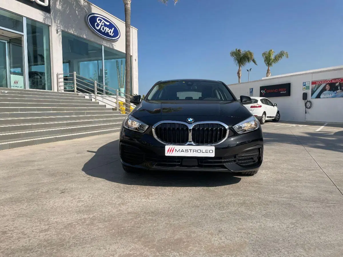 BMW Serie 1 usata a Lecce (6)