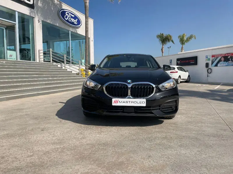 BMW Serie 1 usata a Lecce (6)