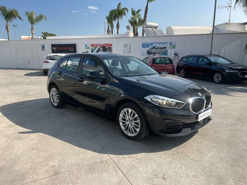 BMW Serie 1 usata a Lecce (7)