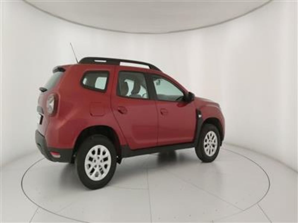 Dacia Duster usata a Bari (8)