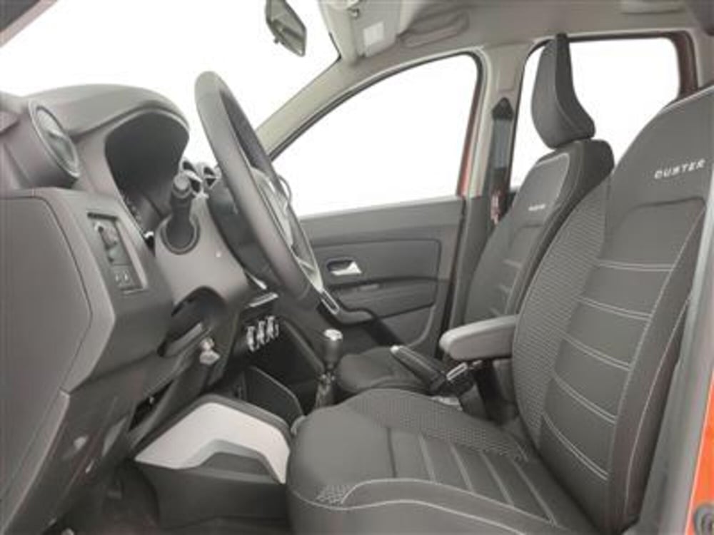Dacia Duster usata a Bari (13)