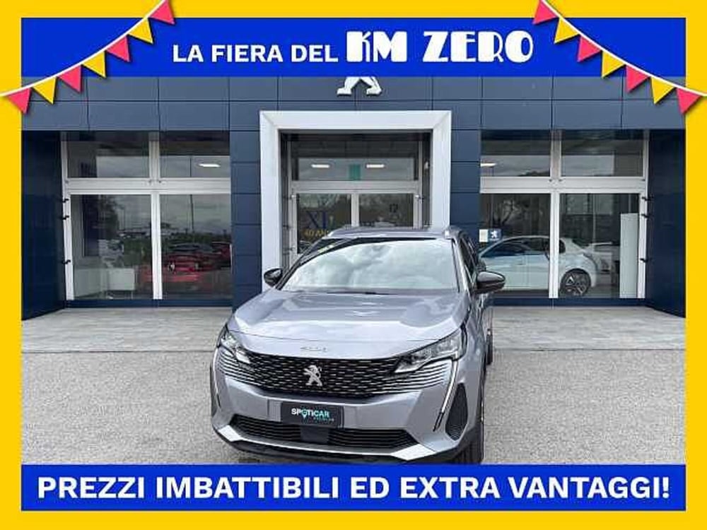 Peugeot 5008 nuova a Udine