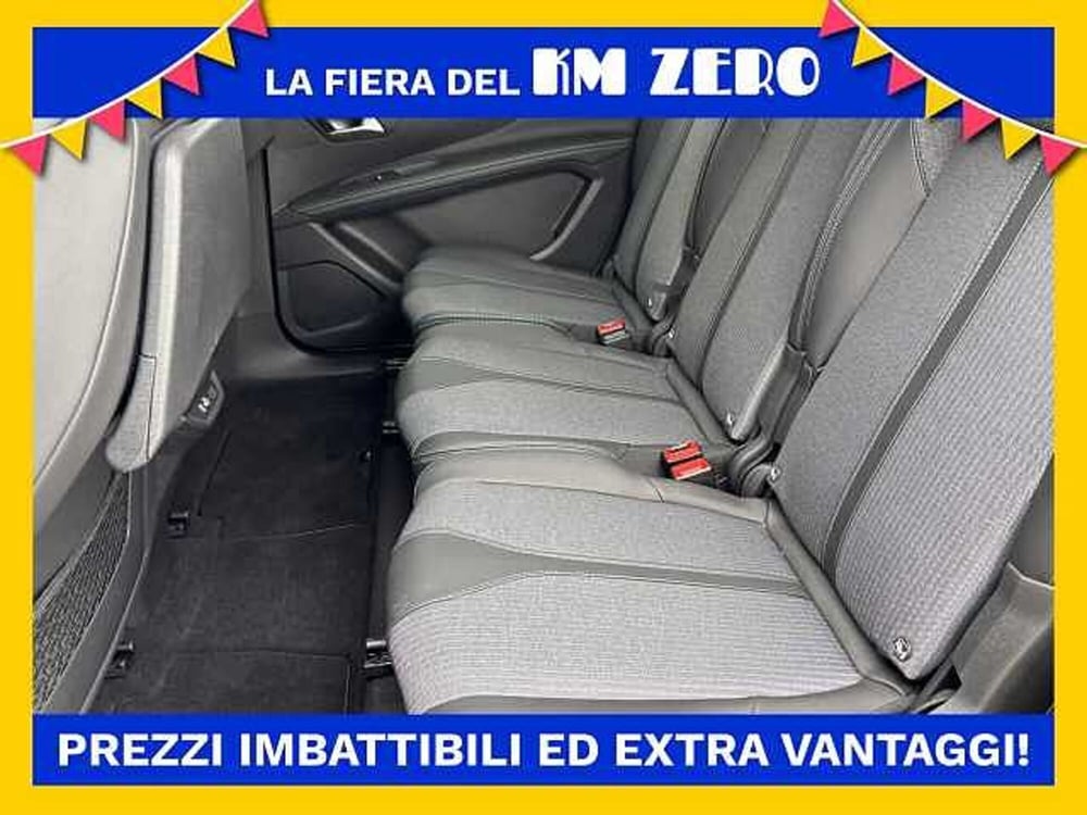 Peugeot 5008 nuova a Udine (10)
