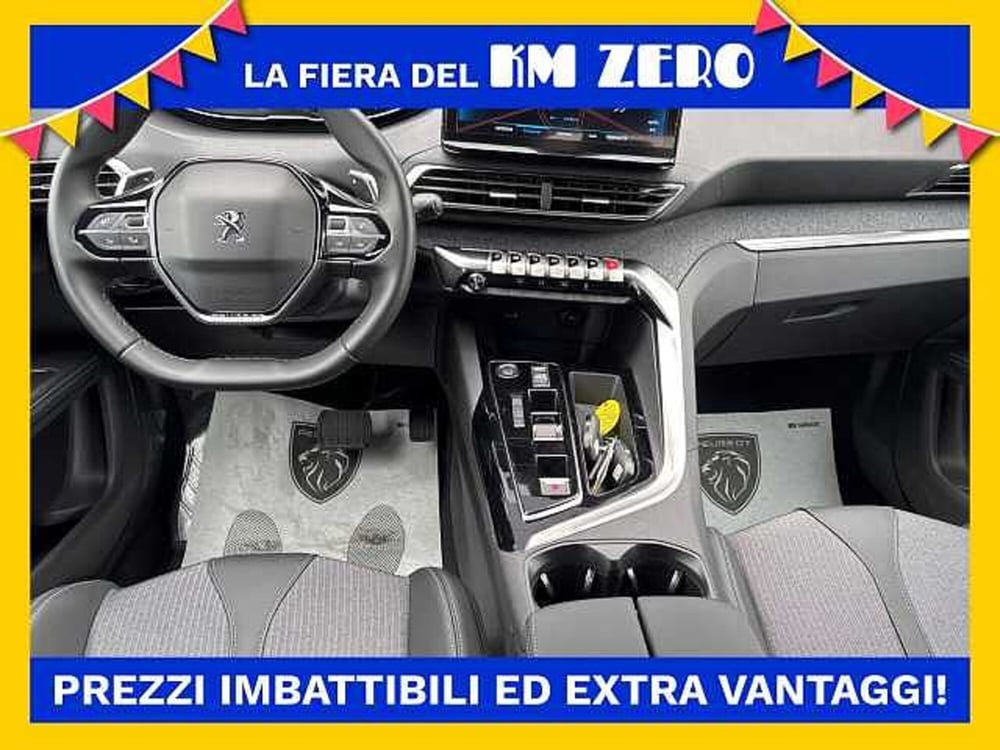 Peugeot 5008 nuova a Udine (11)