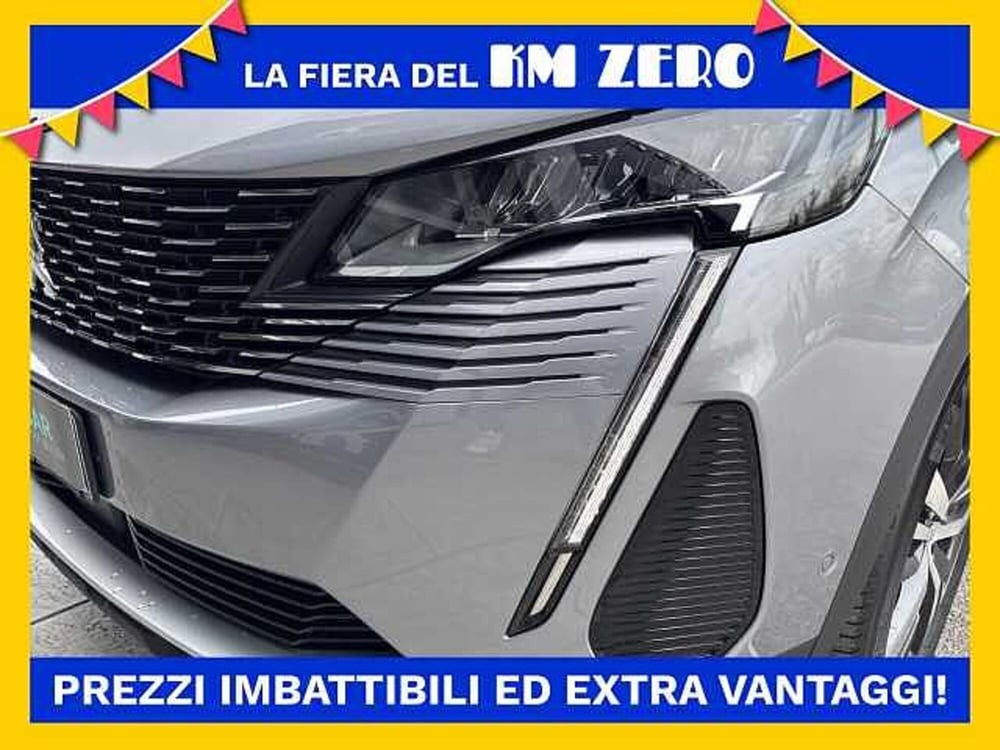 Peugeot 5008 nuova a Udine (17)