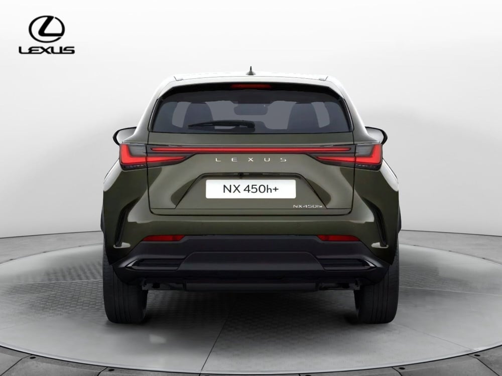 Lexus NX nuova a Cremona (5)