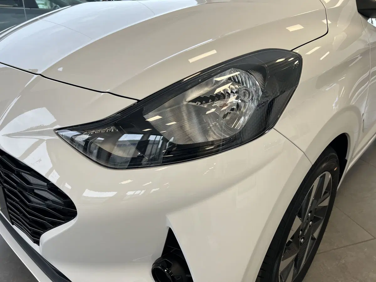 Hyundai i10 nuova a Macerata (10)