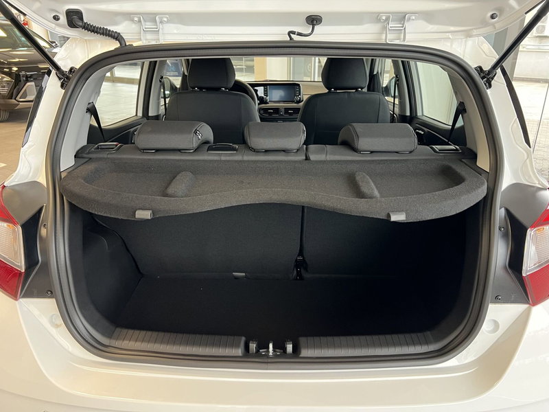 Hyundai i10 nuova a Macerata (5)