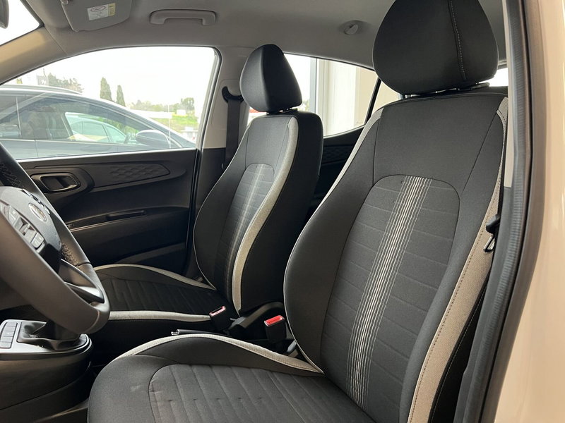 Hyundai i10 nuova a Macerata (6)