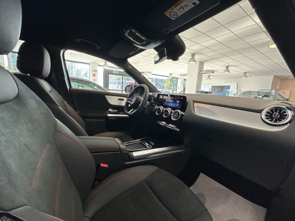 Mercedes-Benz GLA SUV nuova a Siena (19)