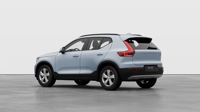 Volvo XC40 nuova a Como (4)