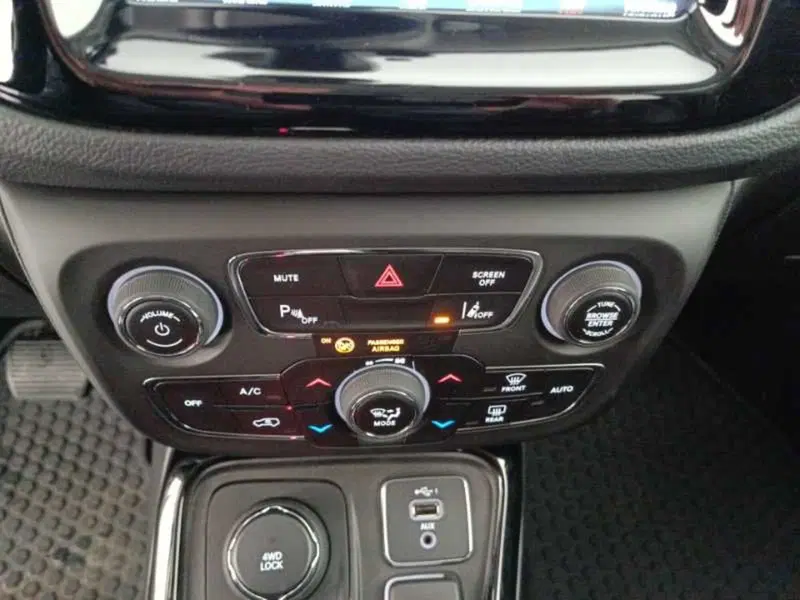 Jeep Compass usata a Treviso (18)